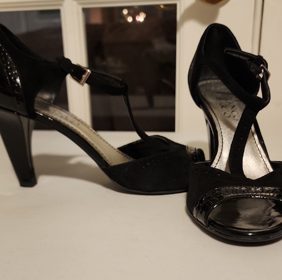 Franco Sarto Black High-Heeled Open-Toe Shoes - Picture 1 of 4